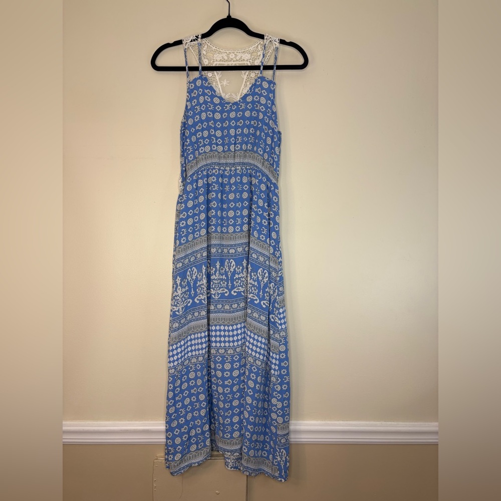 Entro Blue and White Patterned Maxi Dress